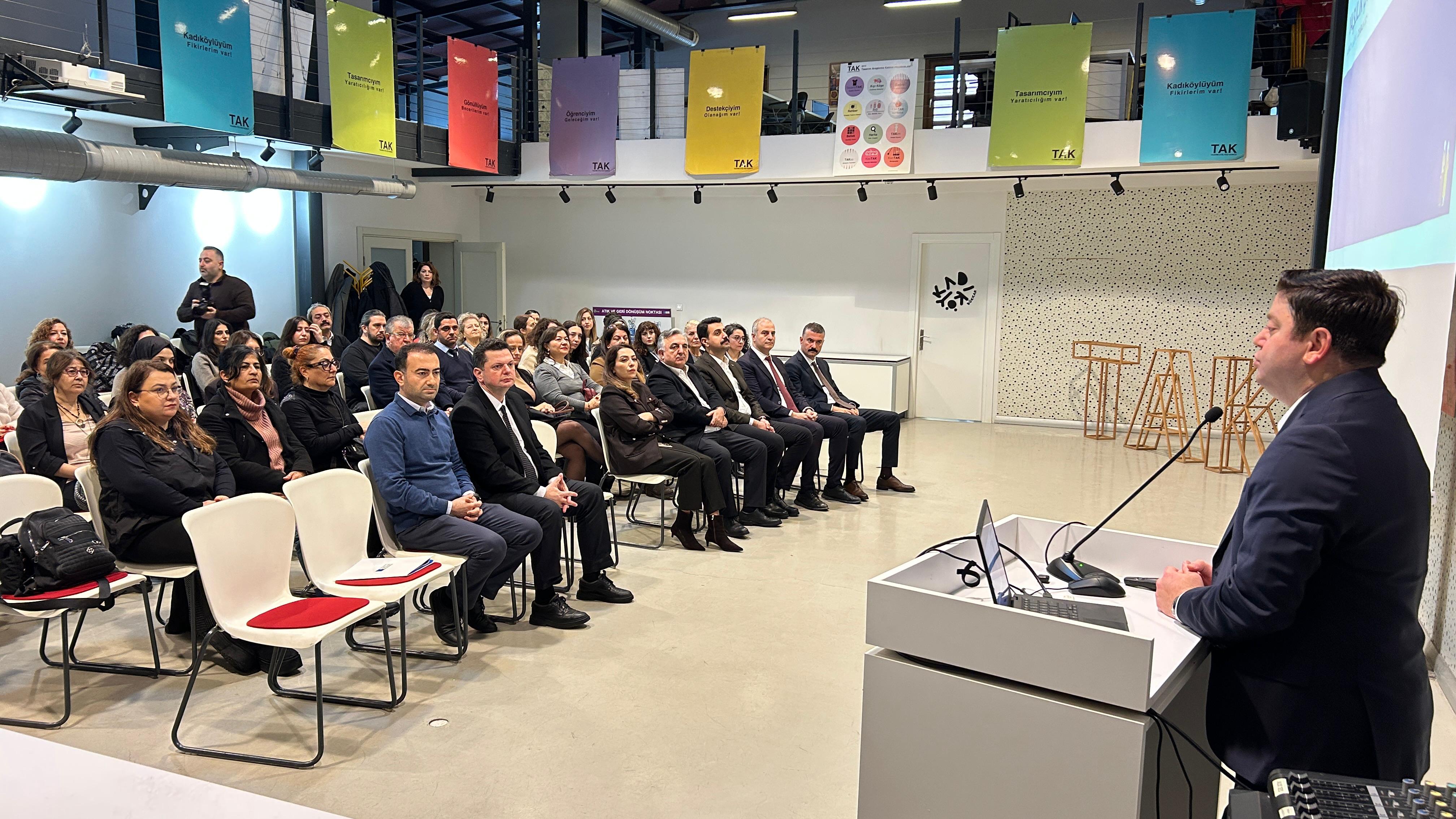 Kadıköy Belediyesi’nden “Yaşlılık Çalıştayı